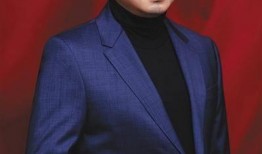 鲍晓爆料徐峥拍摄视频,揭秘影视圈幕后故事